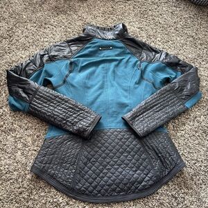 Lululemon Run Bundle Up Jacket Blue Black Full Zip Removable Hoodie Women’s 8